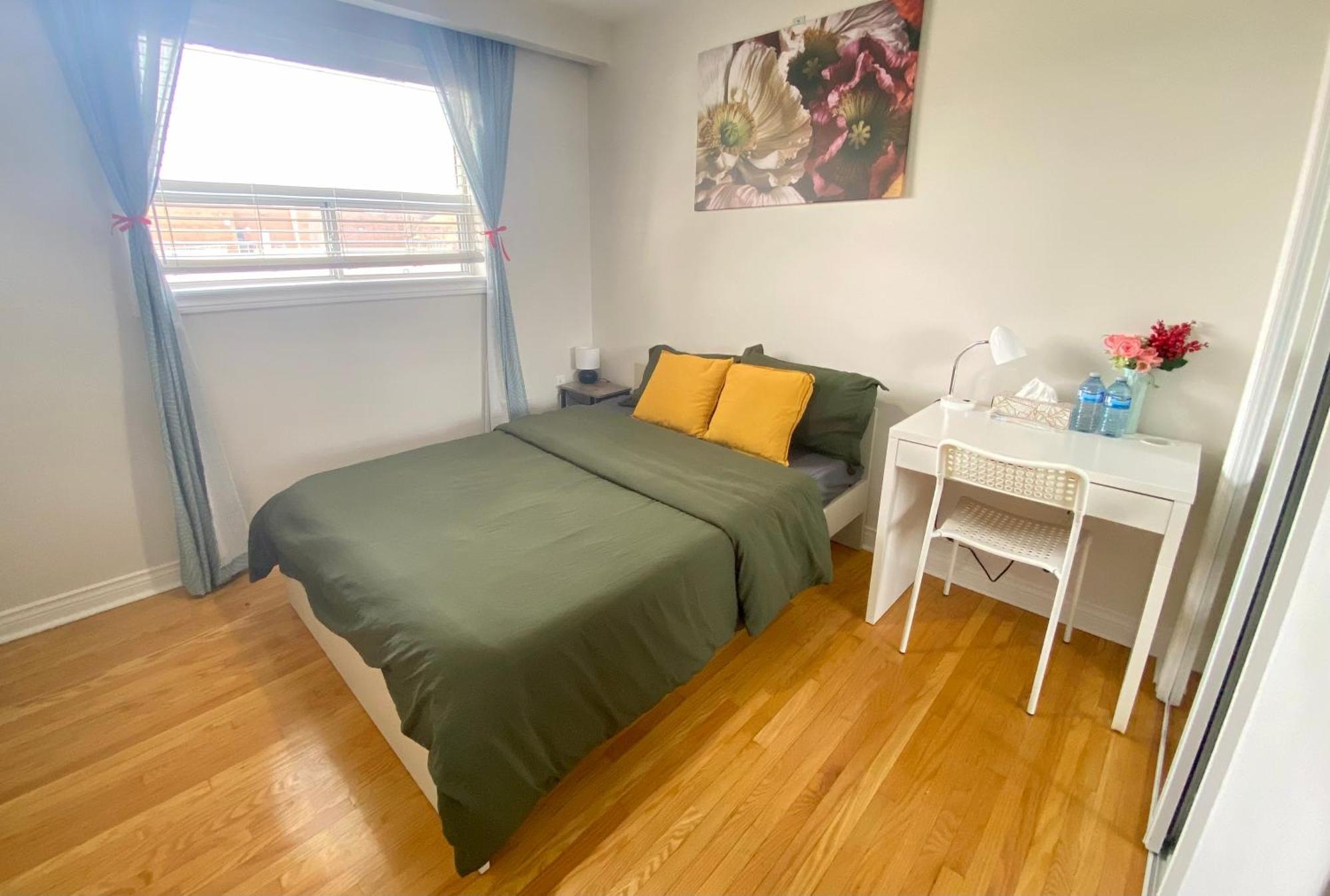 Sunny House - Main Floor, Free Parking, In Toronto Hotell Rom bilde